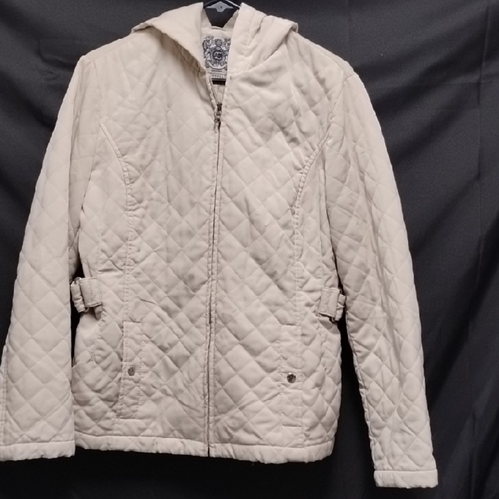 Elegant Cream Quilted Women's Puffer Jacket